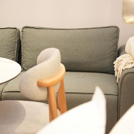 Nea Deluxe Apart-Hotel Тирана Екстериор снимка