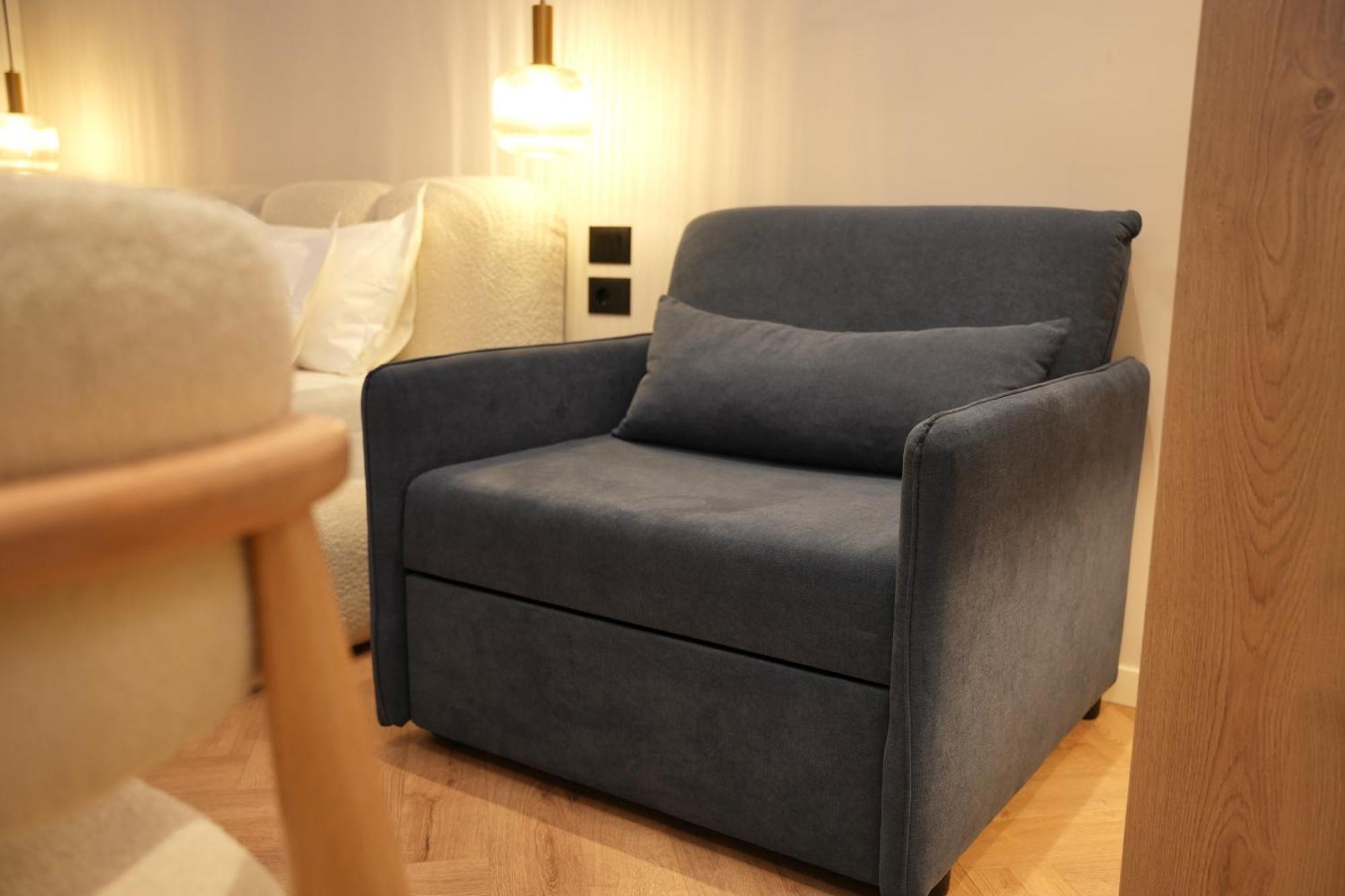 Nea Deluxe Apart-Hotel Тирана Екстериор снимка