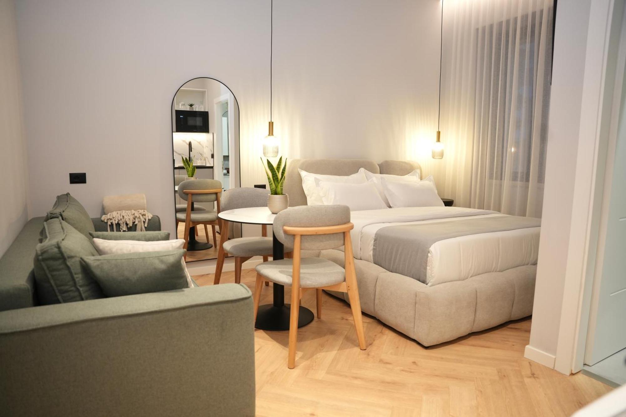 Nea Deluxe Apart-Hotel Тирана Екстериор снимка